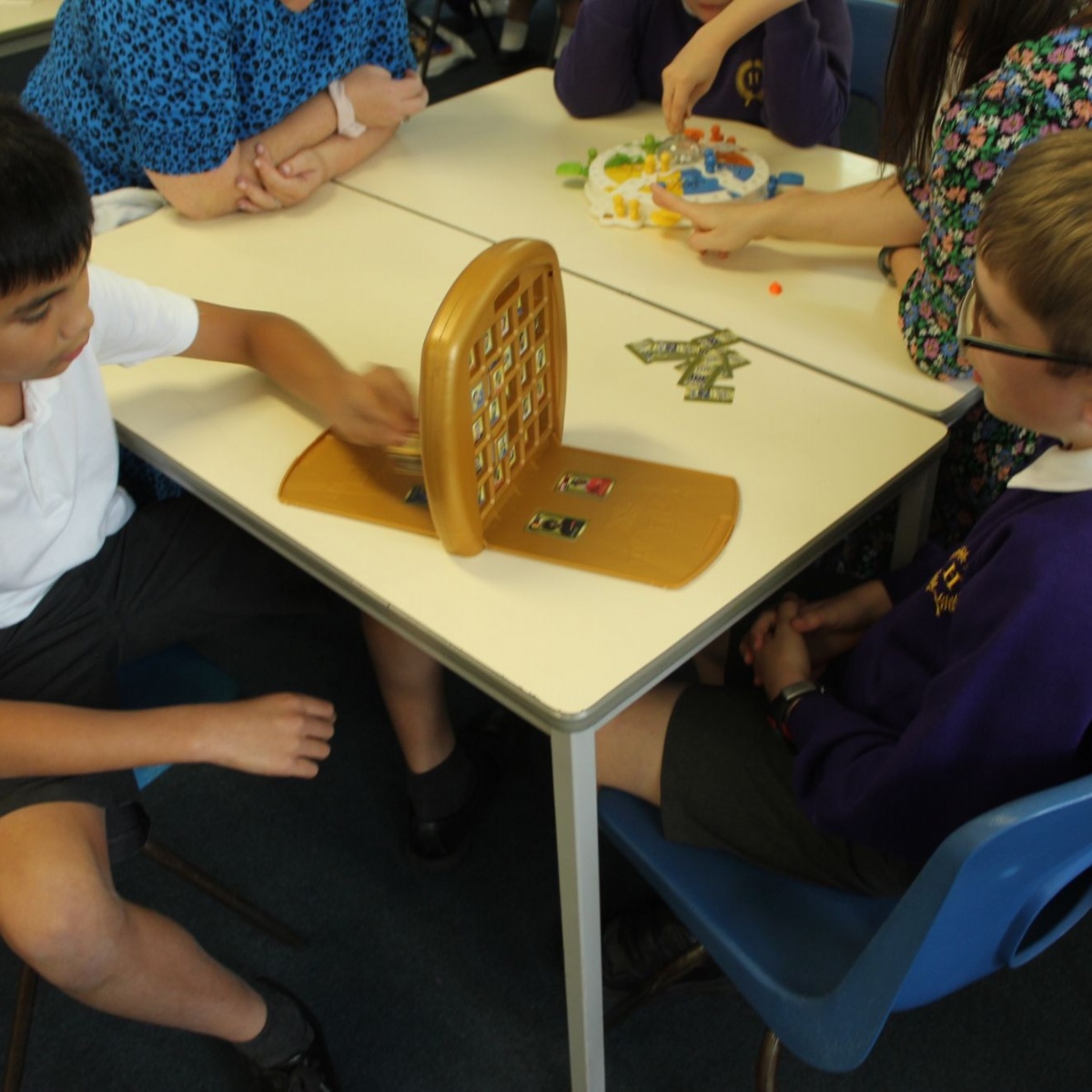 heatherside-junior-school-board-game-fun